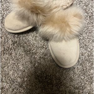 Worn only a handful of times around the house.